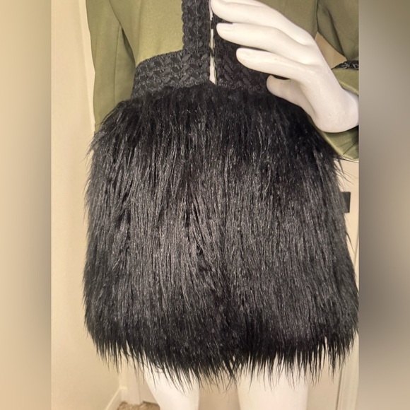 The Extreme collection military Green
Black fur jacket size 38 Unique. - Picture 3 of 17